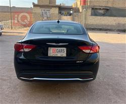 Chrysler 200